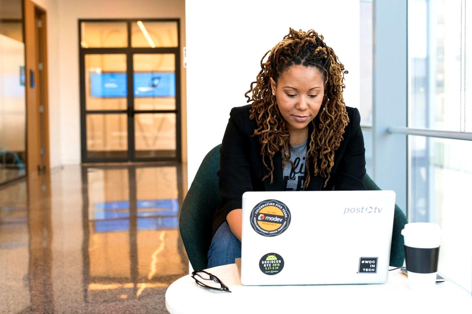 Flexible Online-Lernumgebung mit strukturierten Modulen